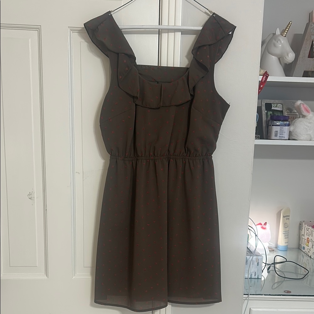 Peppermint Brown Pleated Sundress with red hearts